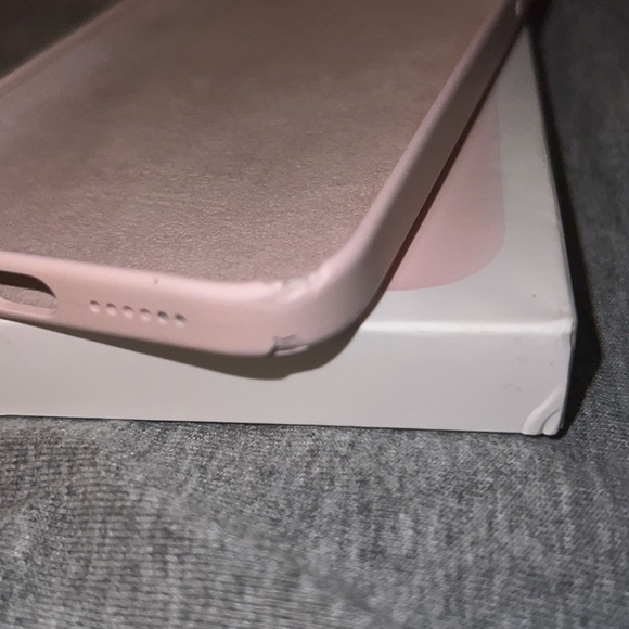 Iphone 13 pro max case - Picture 4 of 4